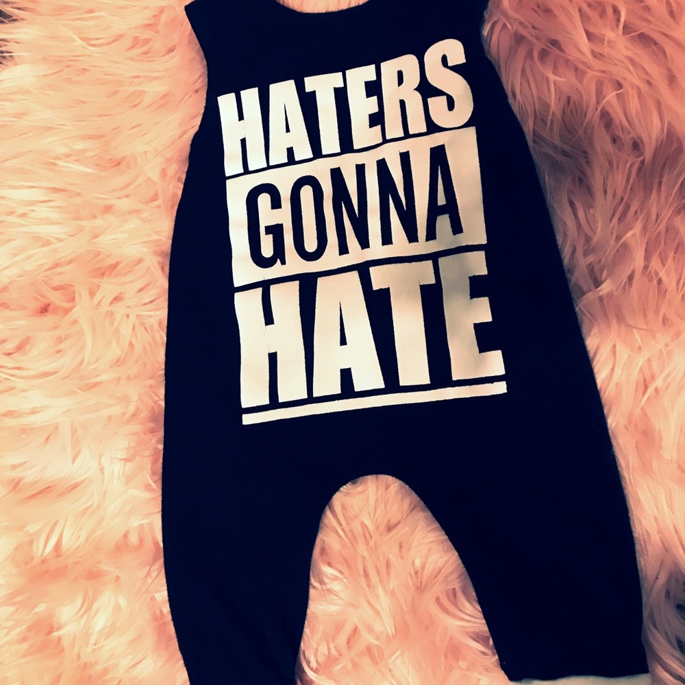 Infant boutique super soft 0-6 mths Romper